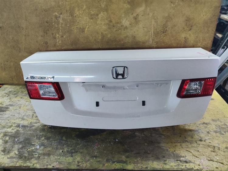 Крышка багажника Хонда Аккорд в Тамбове 72901